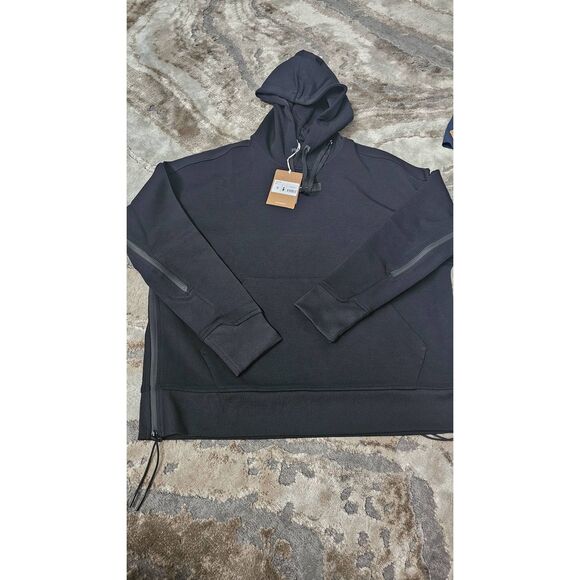 On Women's running hoodie black. Brand new with tags. Size small. Black - Picture 8 of 8